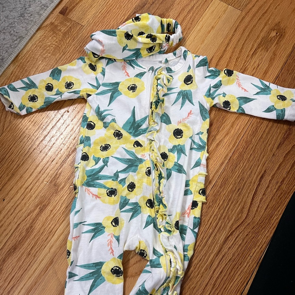 Jessica Simpson Matching set